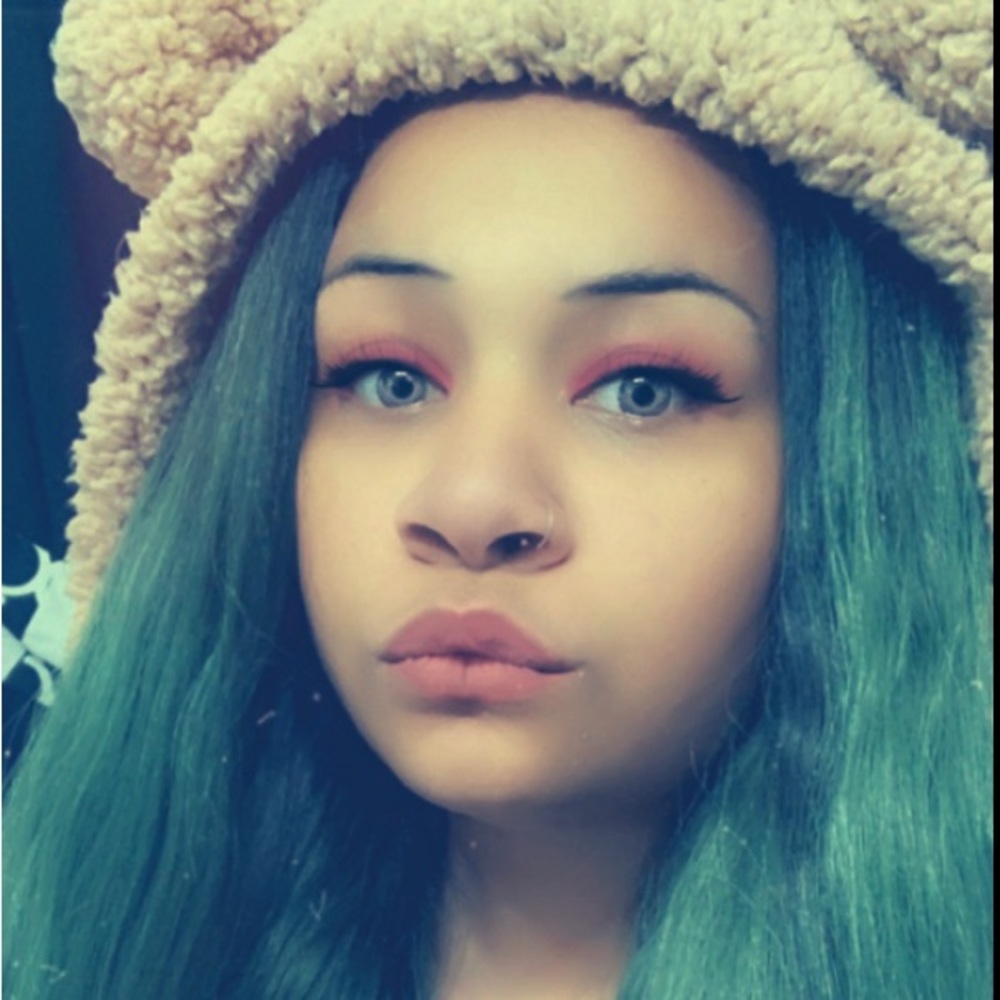 Meet your Posher, Helena